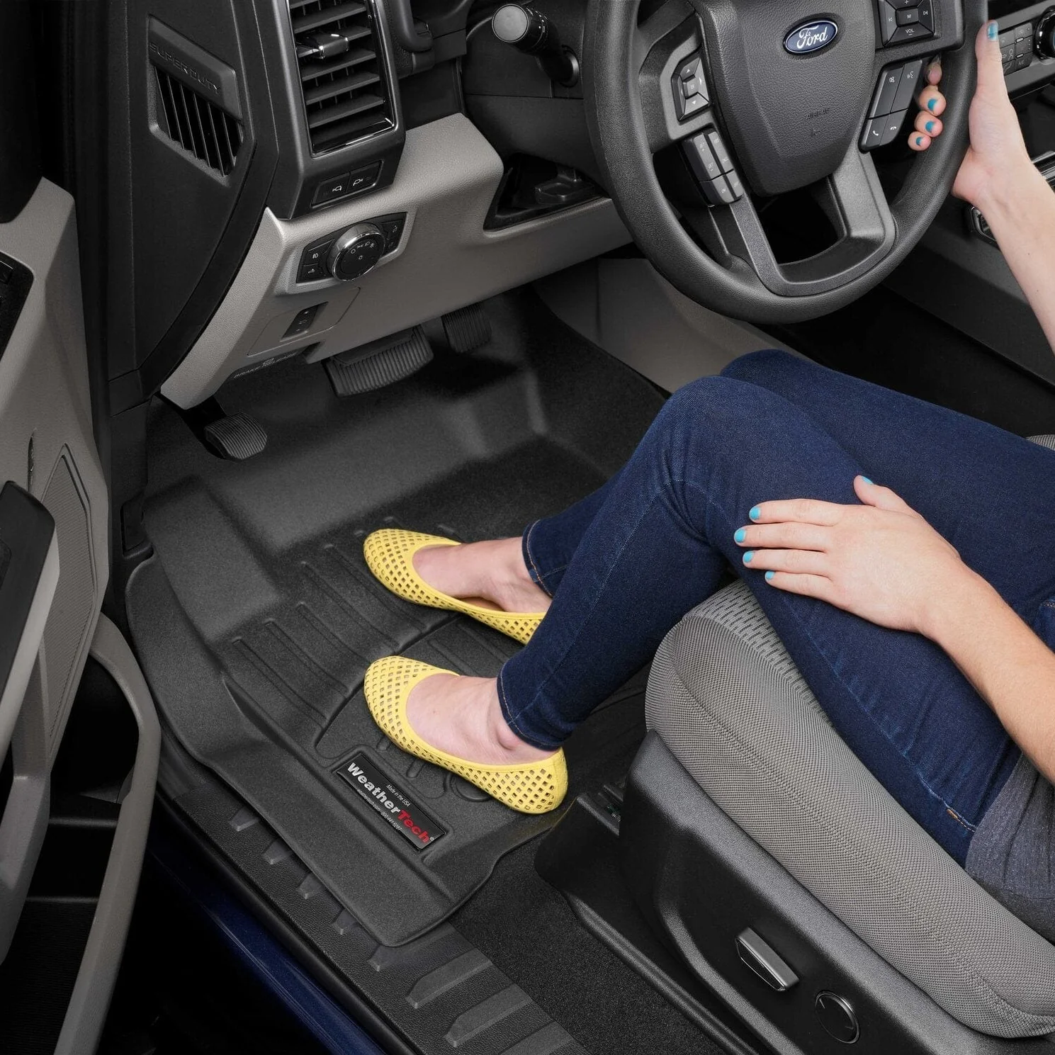 Alfa Romeo Giulia 952 (2016-2024) 1st Row Car Mat - Image 5