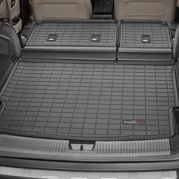 Cadillac Escalade, Chevrolet Suburban, GMC Yukon (2021-2026) Premium Cargo Mat with Seat Liner - Image 3