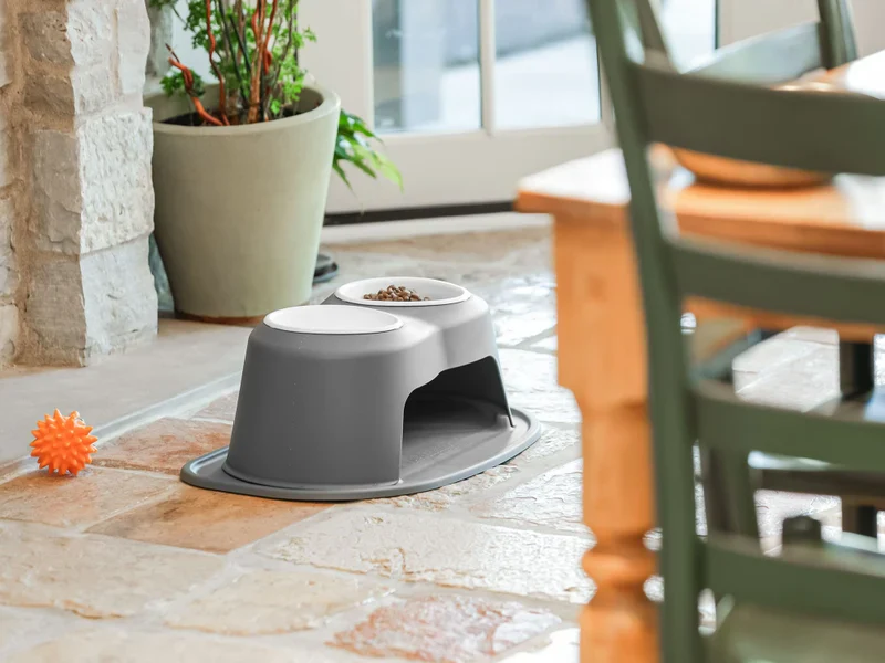 Double Bowl Pet Feeding System - Image 9